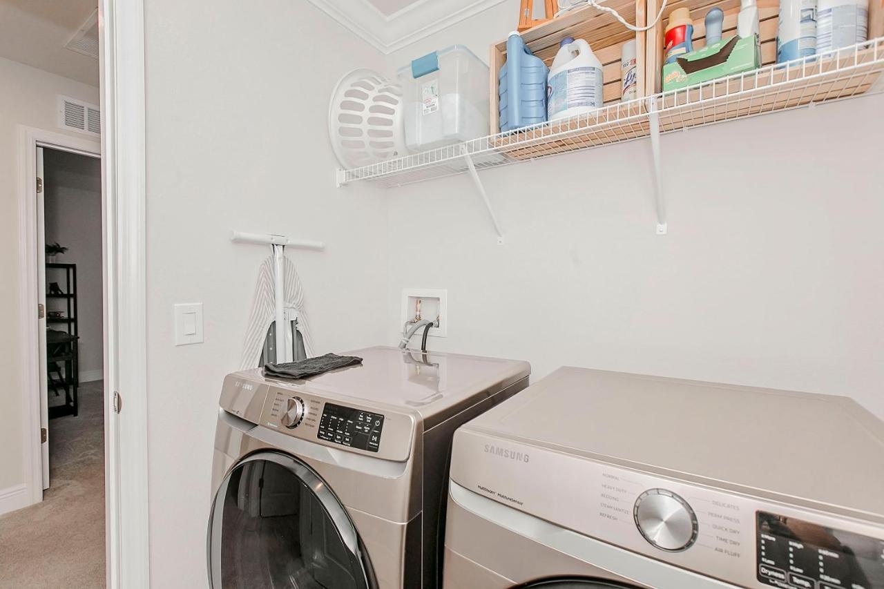 Spacious 4 Bed Home Near Orlando Gated Pool Access Sanford Luaran gambar