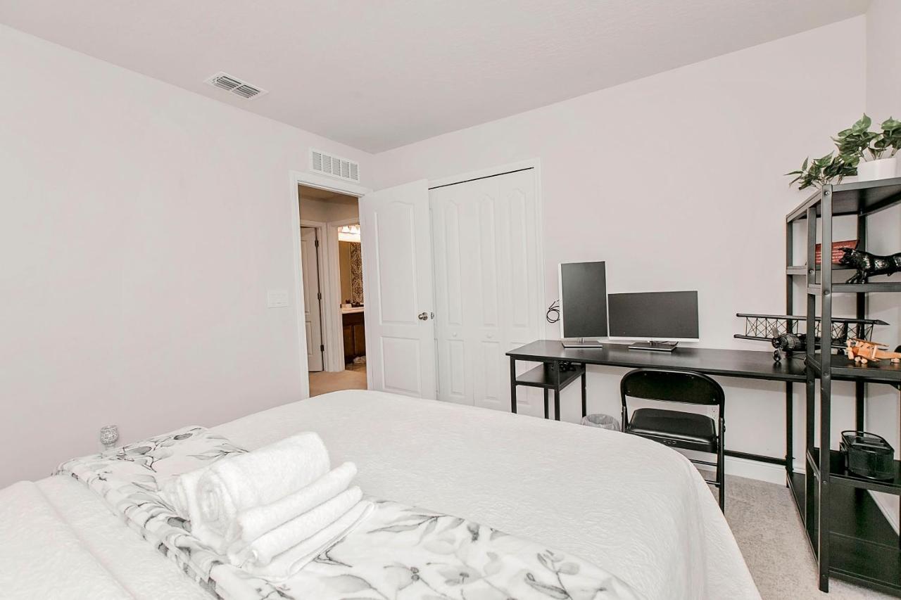 Spacious 4 Bed Home Near Orlando Gated Pool Access Sanford Luaran gambar